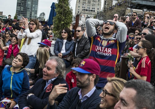 Fan Barca an mung phan khich nhu co cup vo dich La Liga hinh anh