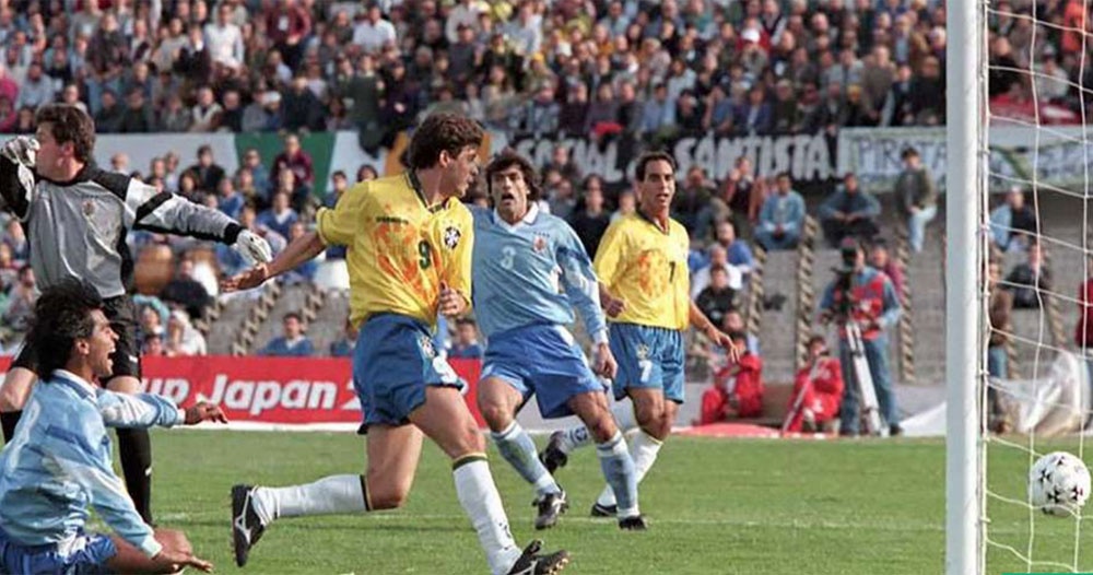 Messi gia nhap 10 chan sut huyen thoai anh 9