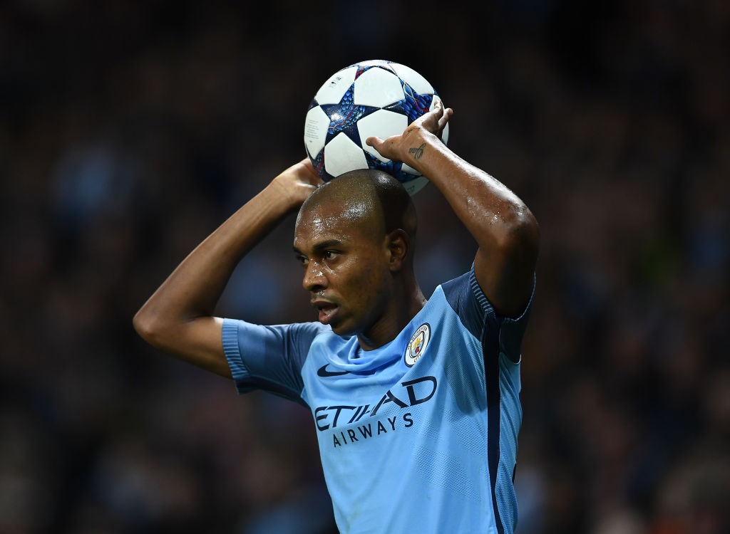 Đội hình kết hợp Man City và MU ảnh 6 Doi hinh ket hop Man City va MU anh 6