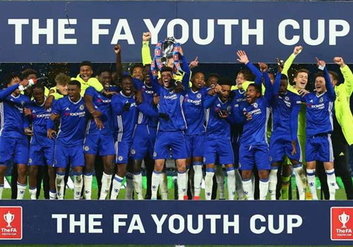 Chelsea thang Man City 5-1, doat cup FA danh cho doi tre hinh anh