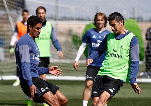 Real loai muc tieu cua MU truoc tran gap Valencia hinh anh