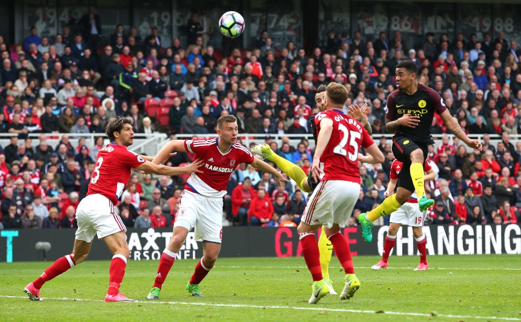 Man City thoat thua nho qua 11 m anh 9