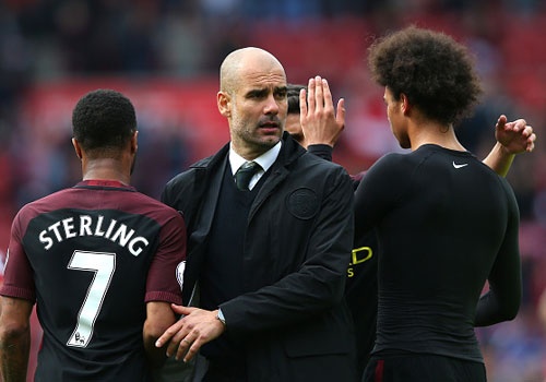 Nho qua 11 m gay tranh cai, Man City thoat thua tran ruot duoi ty so hinh anh