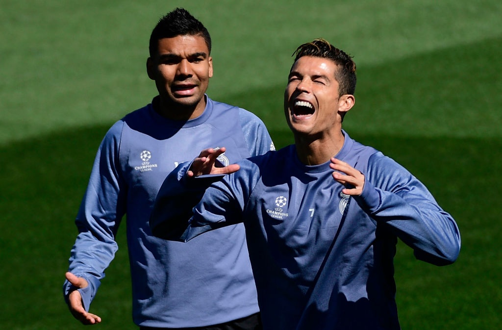 Ronaldo phan khich truoc tran doi dau Atletico anh 7