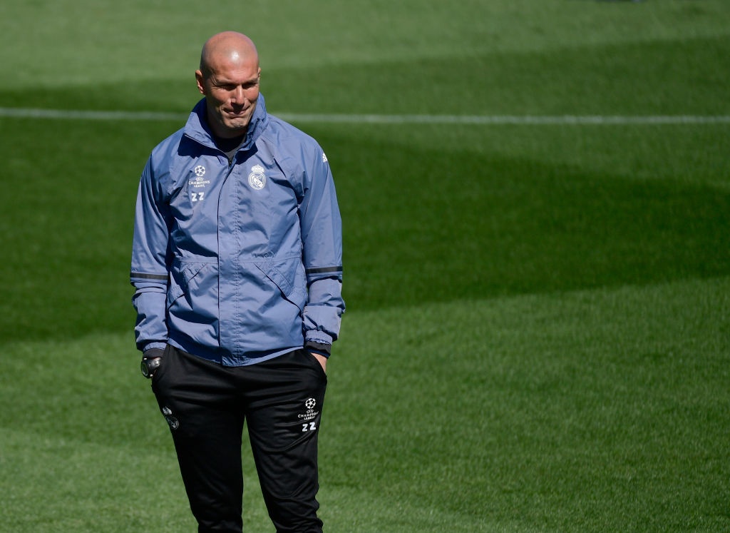 Ronaldo phan khich truoc tran doi dau Atletico anh 8