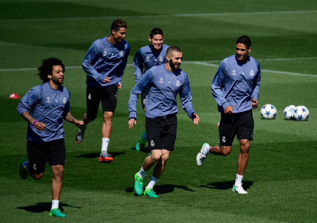 Ronaldo phan khich truoc tran doi dau Atletico anh 1