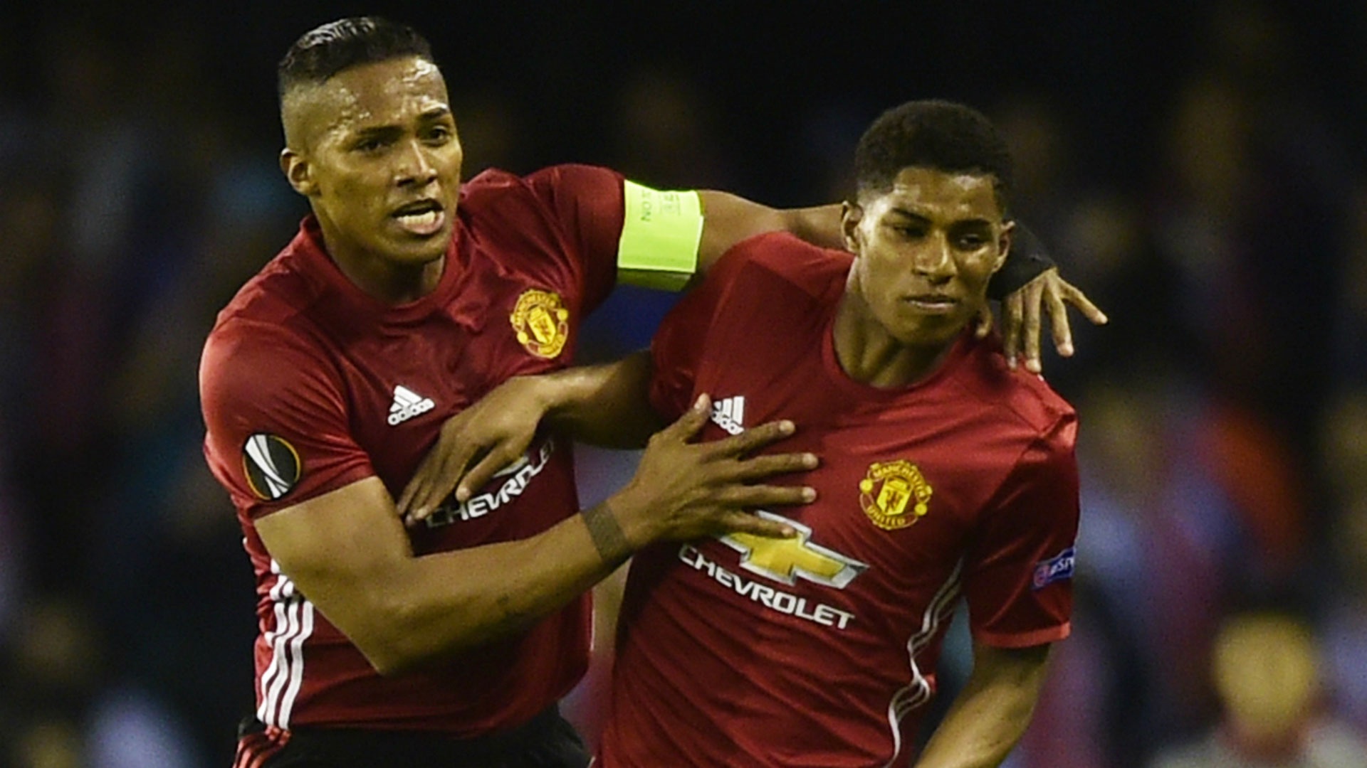 Rashford luyện sút phạt thêm 30 phút ảnh 1 Rashford luyen sut phat them 30 phut anh 1