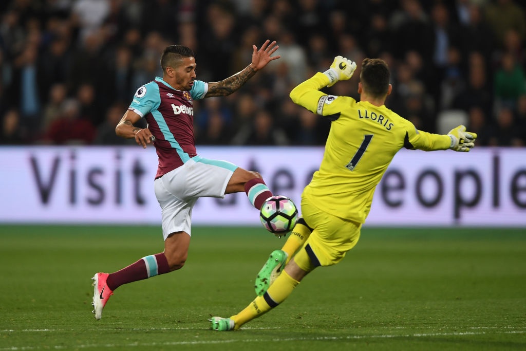 Tottenham hut hoi trong cuoc dua vo dich anh 7