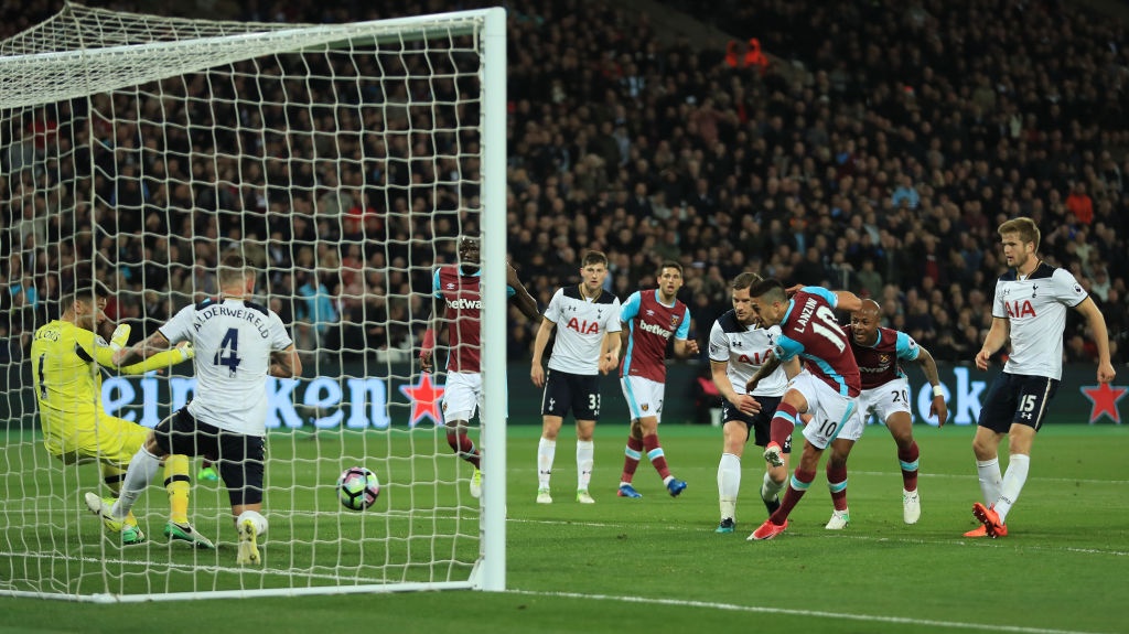 Tottenham hut hoi trong cuoc dua vo dich anh 4