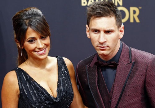 Messi an dinh ngay to chuc cuoi ban gai lau nam hinh anh