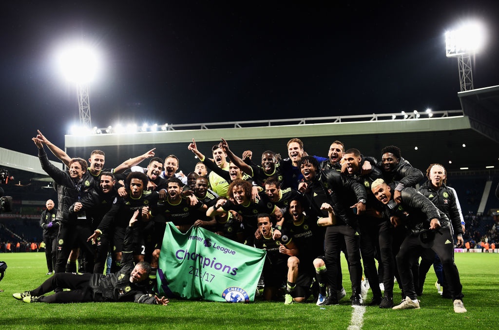 Chelsea chi kem MU o Premier League anh 1