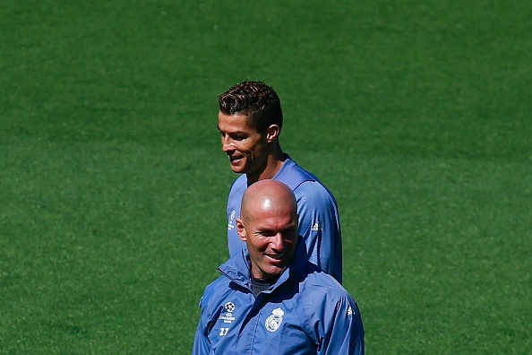 Zidane giao nhiệm vụ ghi bàn cho Ronaldo ảnh 1 Zidane giao nhiem vu ghi ban cho Ronaldo anh 1