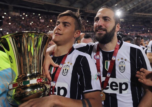 Juve mo dau cho cu an 3 bang chuc vo dich cup quoc gia hinh anh