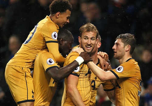 Tottenham thang Leicester 6-1 truoc ngay ha man Premier League hinh anh