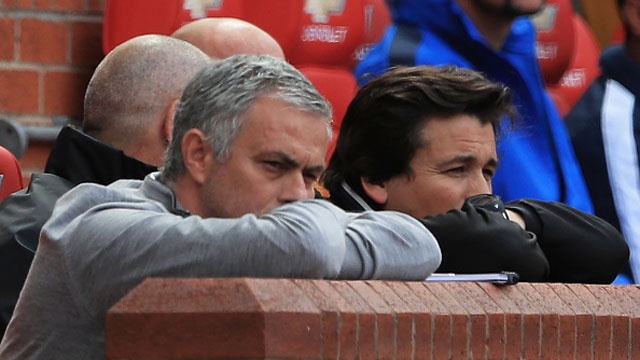 Mourinho lo lang vi chung ket Europa League du MU thang 2-0 hinh anh