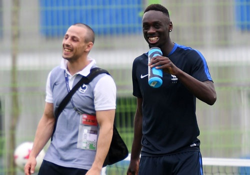 Dong doi cua Di Maria, Cavani thoai mai truoc tran gap U20 Viet Nam hinh anh