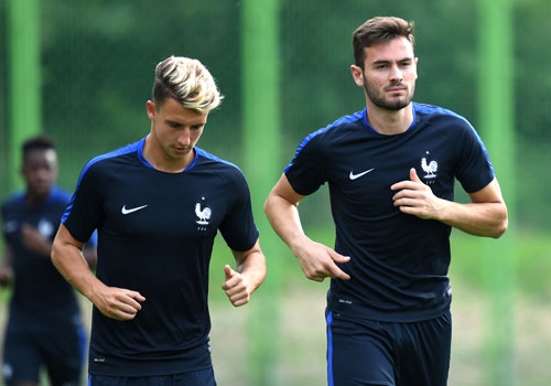 Dan sao trieu bang cua Phap hao hung truoc tran gap U20 Viet Nam hinh anh