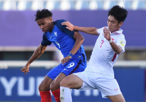 HLV U20 Phap: ‘U20 Honduras manh hon U20 Viet Nam’ hinh anh