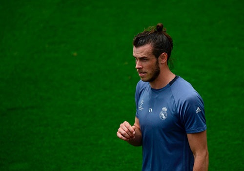 Bale khong that vong neu bi loai khoi doi hinh Real hinh anh