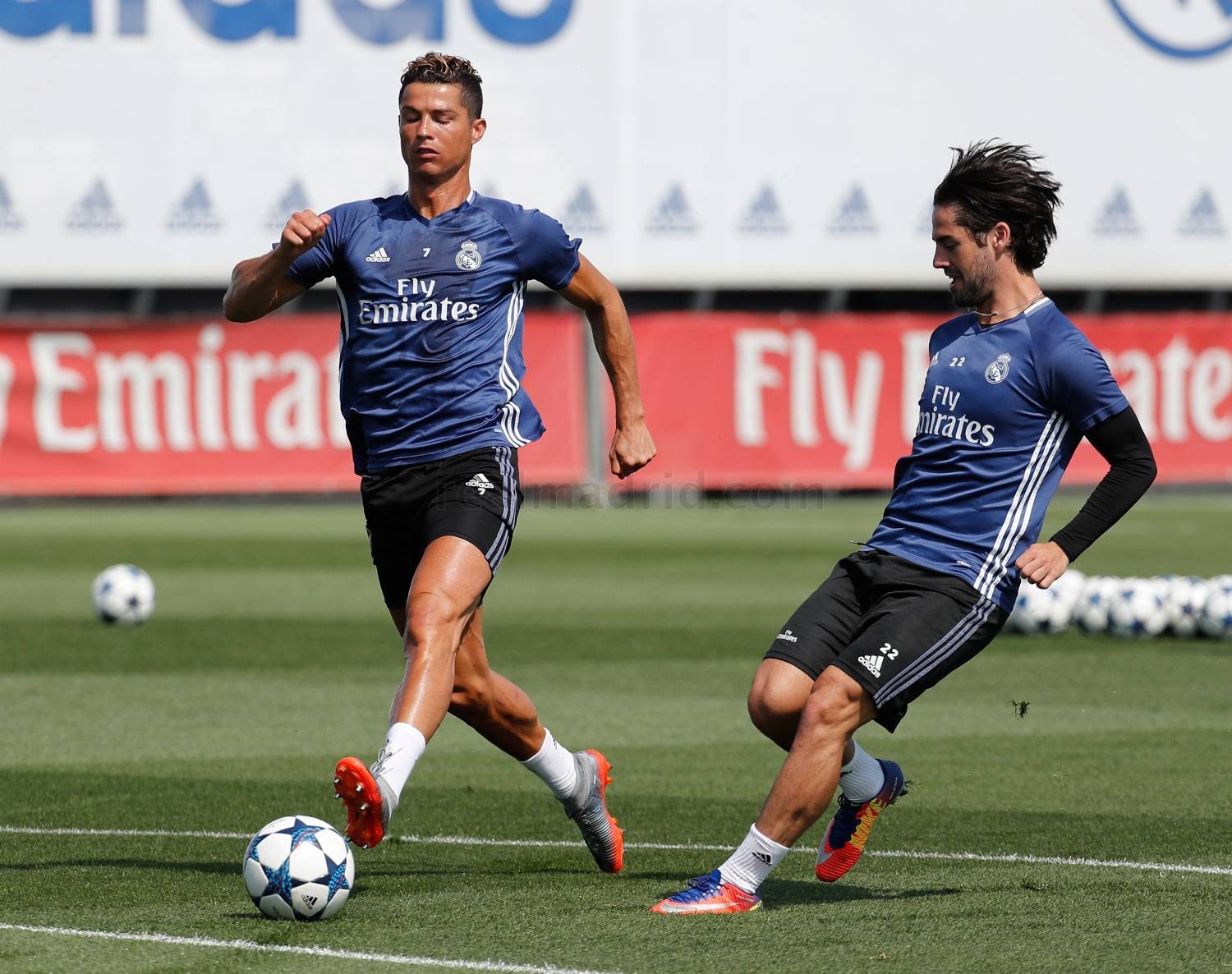 Ronaldo miet mai tap truoc chung ket anh 1