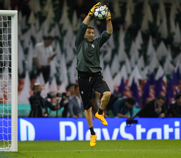 Buffon tu tin giup Juve lap ky luc anh 3