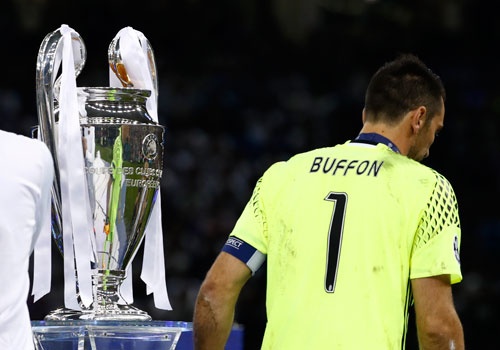 Buffon ngam ngui khi vo duyen voi cup Champions League hinh anh