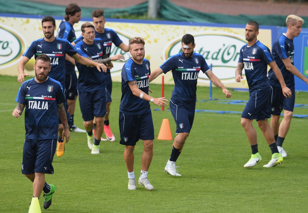 Buffon vui ve khi tro lai tap luyen anh 6