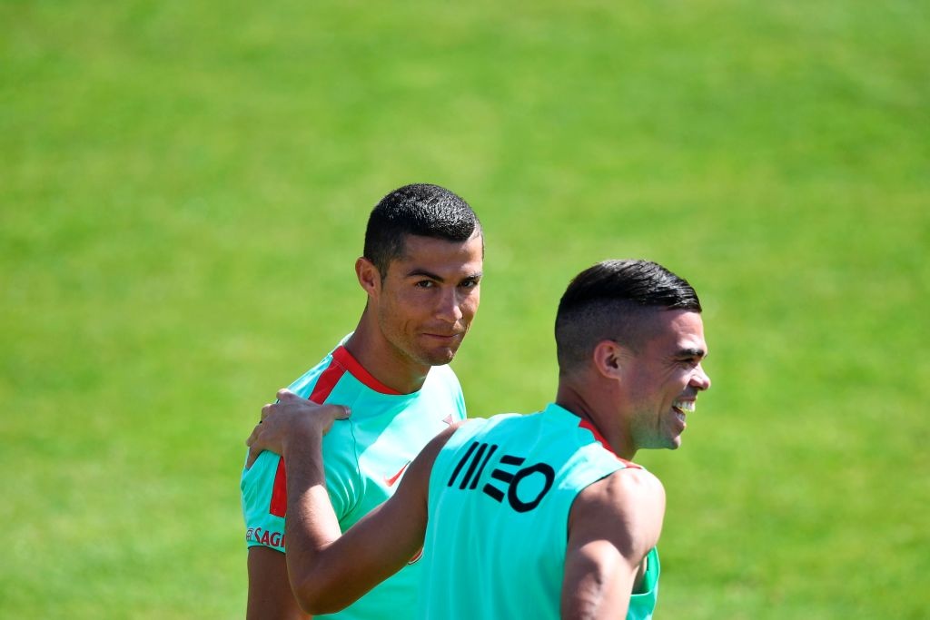 Ronaldo miet mai tap luyen truoc Confeds Cup anh 7