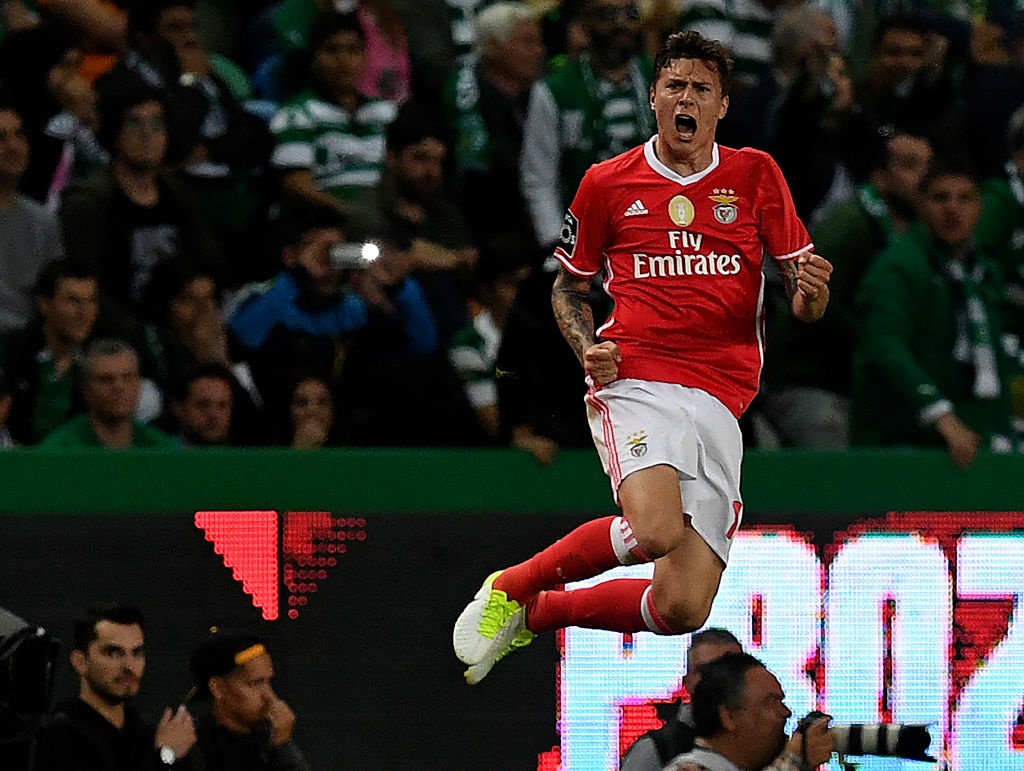 Nhung hop dong o Premier League he nay anh 3