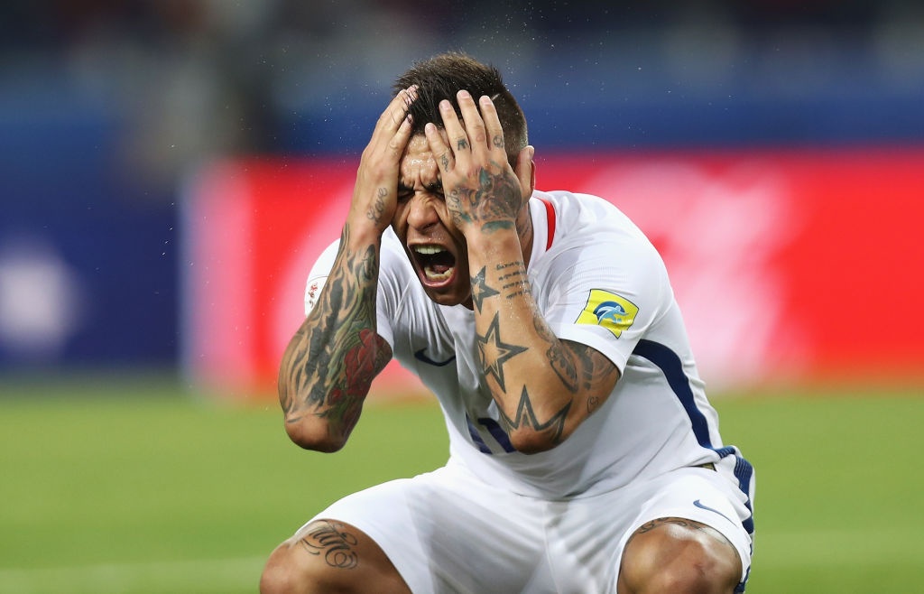 Vidal toa sang giup Chile thang 2-0 anh 2