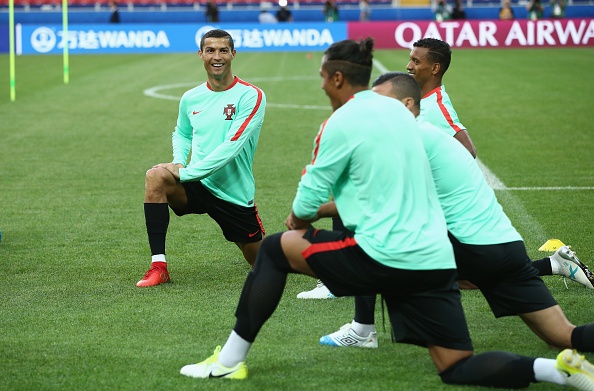 Ronaldo vui ve truoc cao buoc tron thue anh 3