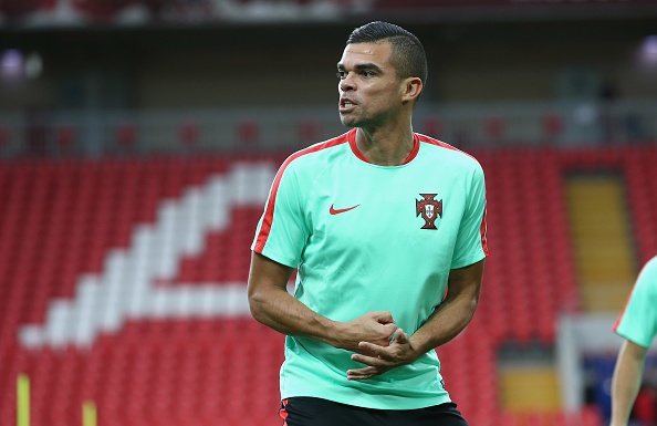 Ronaldo vui ve truoc cao buoc tron thue anh 7