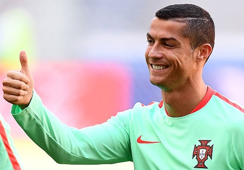 Ronaldo van vui ve du nhan thong bao hau toa hinh anh