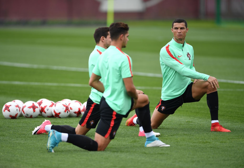 Ronaldo quyet giup Bo Dao Nha vao chung ket anh 2