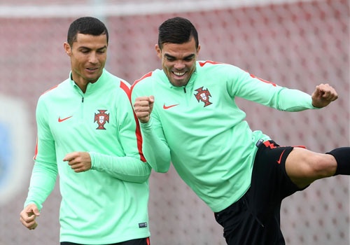 Ronaldo san sang dua Bo Dao Nha vao chung ket Confeds Cup hinh anh