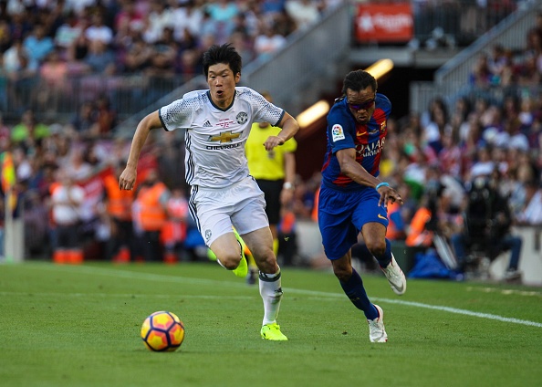 Huyen thoai MU thang cuu ngoi sao Barca anh 8