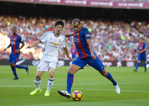 Huyen thoai MU thang cuu ngoi sao Barca anh 6