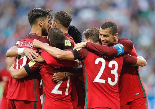 Ronaldo co vu dong doi tren mang xa hoi hinh anh