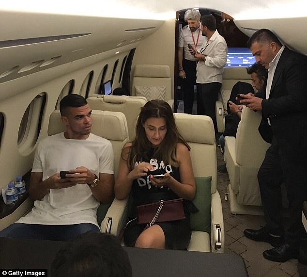 Pepe chính thức có bến đỗ mới ảnh 1 Pepe chinh thuc co ben do moi anh 1