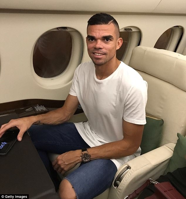 Pepe chính thức có bến đỗ mới ảnh 2 Pepe chinh thuc co ben do moi anh 2