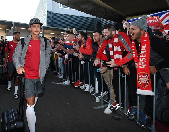 Arsenal được chào đón nồng nhiệt ảnh 6 Arsenal duoc chao don nong nhiet anh 6