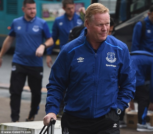 Rooney cung dong doi len duong du dau anh 2