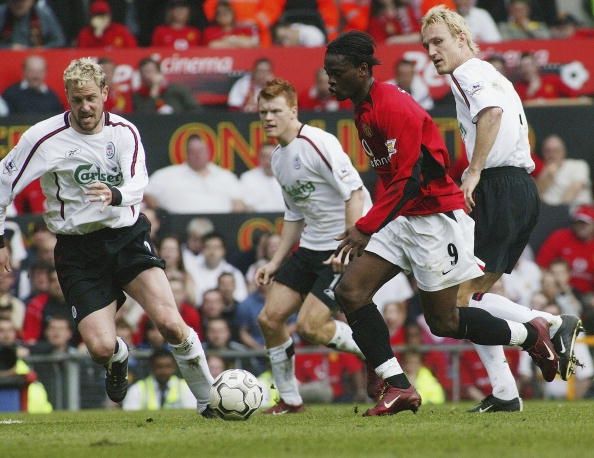 Nhung cap trung ve thep o Premier League anh 10