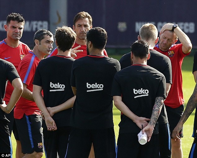 Messi tro lai tap luyen anh 10