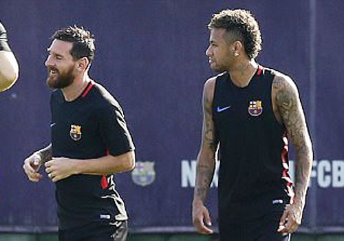 Messi tro lai tap luyen chuan bi cho tran doi no Juve hinh anh