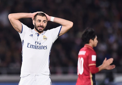 Chuyen nhuong 22/7: Real co the dung Benzema doi lay Mbappe hinh anh