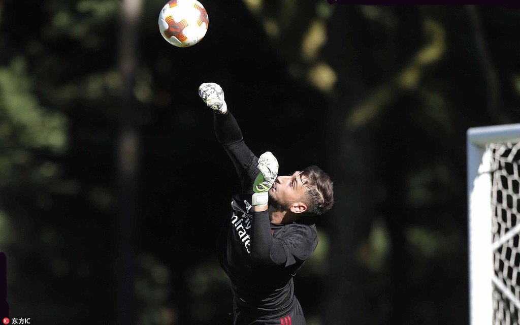 Doi bong Milan tap boxing ren the luc anh 5