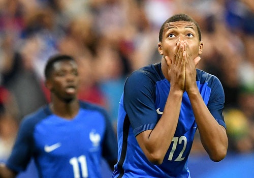 Chuyen nhuong 28/7: Mbappe co gia 180 trieu euro hinh anh