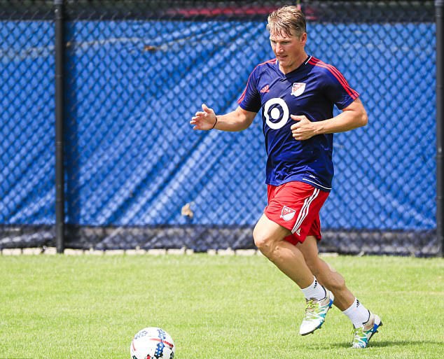 Kaka doi dau doi bong cu Real anh 2