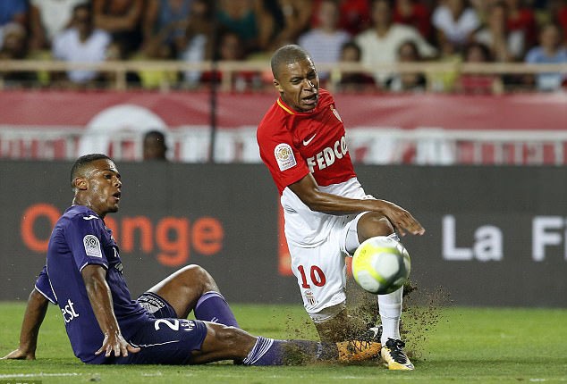 Mbappe dính chấn thương ở mùa giải mới ảnh 4 Mbappe dinh chan thuong o mua giai moi anh 4